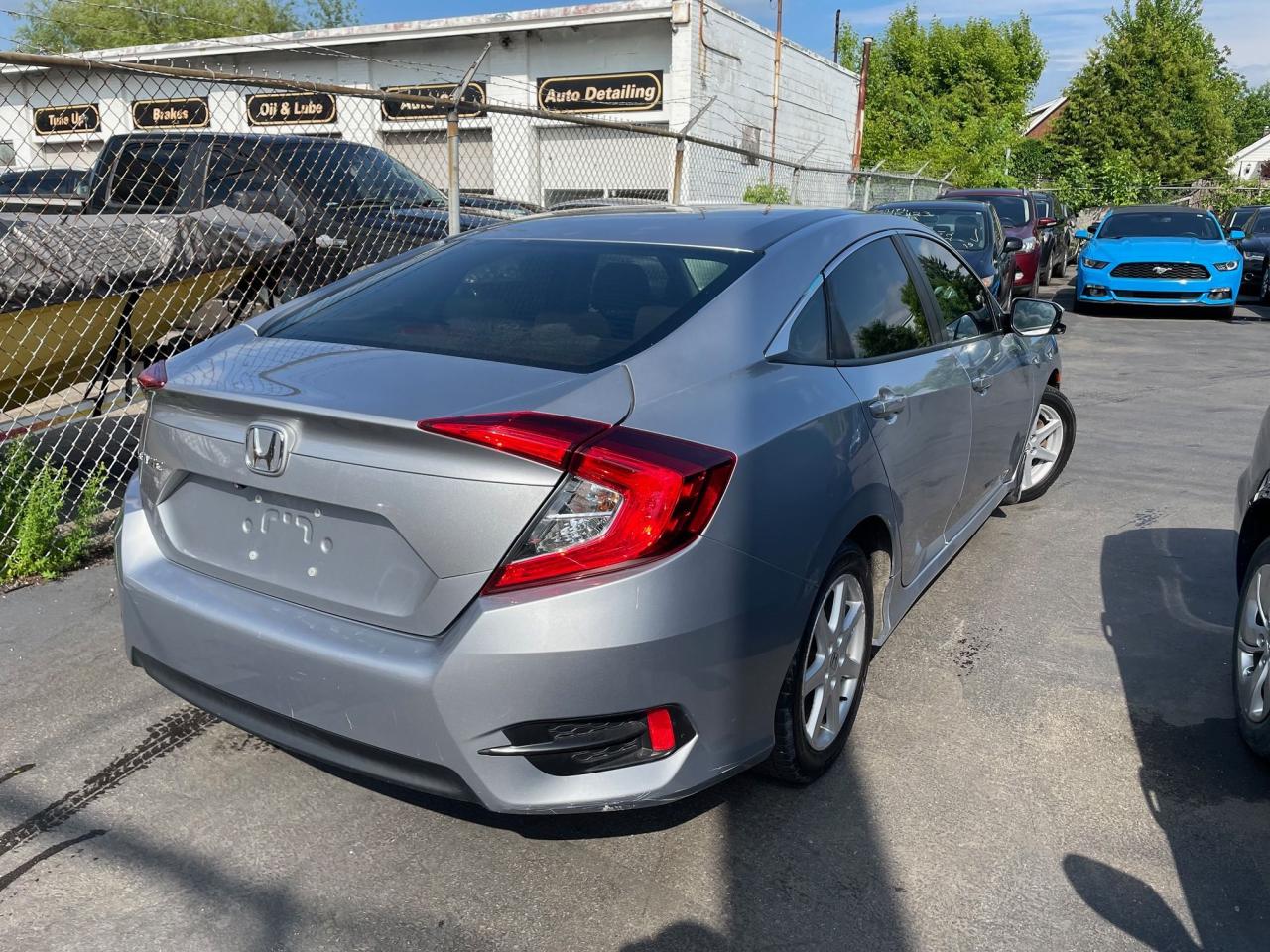2017 Honda Civic EX *APPLE/ANDROID CARPLAY, BACKUP & SIDE CAMERA* - Photo #4