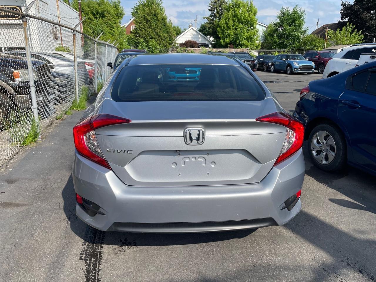 2017 Honda Civic EX *APPLE/ANDROID CARPLAY, BACKUP & SIDE CAMERA* - Photo #5