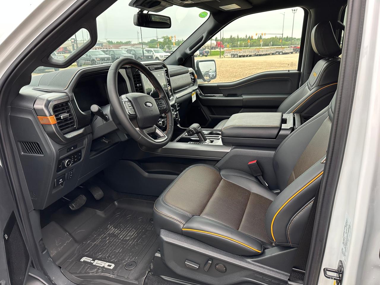 2025 Ford F-150 TREMOR 4WD SuperCrew 5.5' Box 402A Photo5