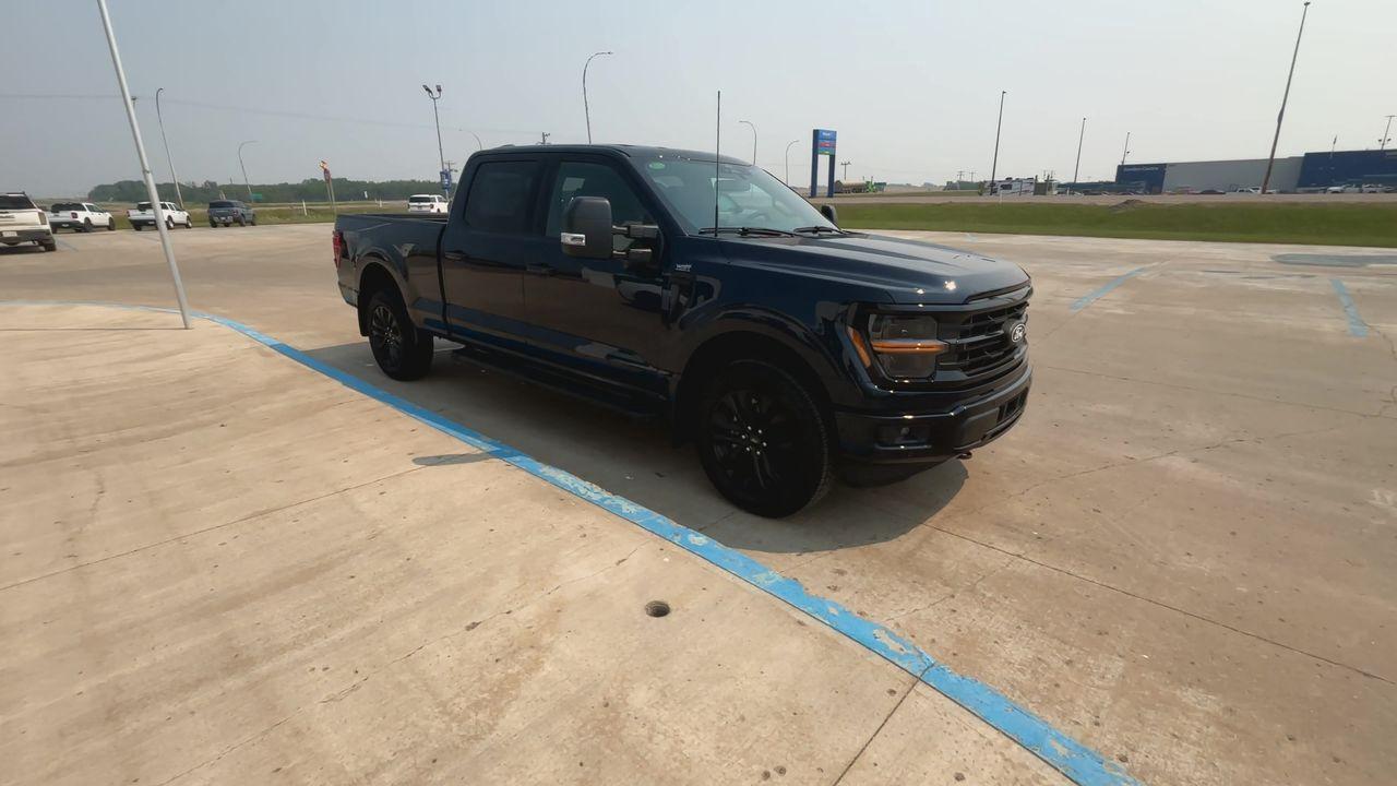2025 Ford F-150 XLT 4WD SuperCrew 6.5' Box Photo1