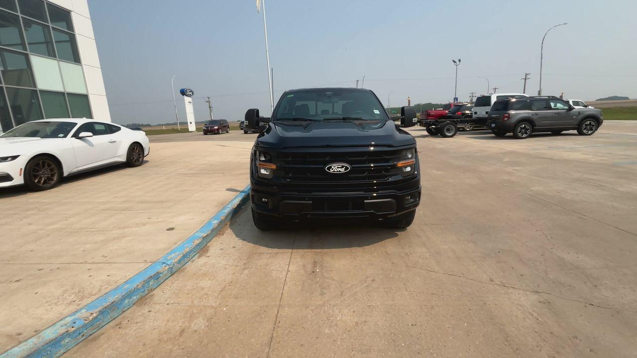 2025 Ford F-150 XLT 4WD SuperCrew 6.5' Box Photo2