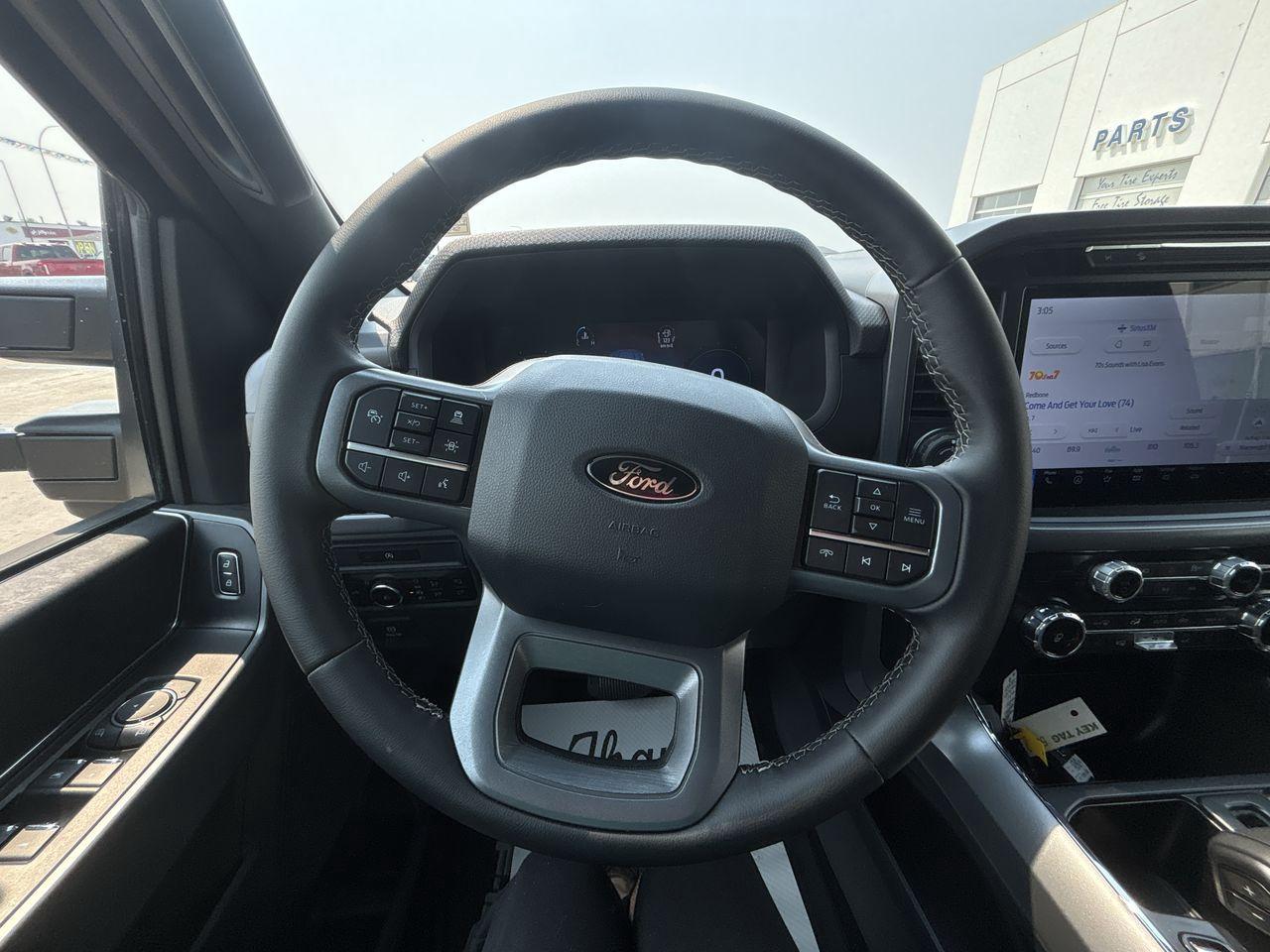 2025 Ford F-150 XLT 4WD SuperCrew 6.5' Box Photo5
