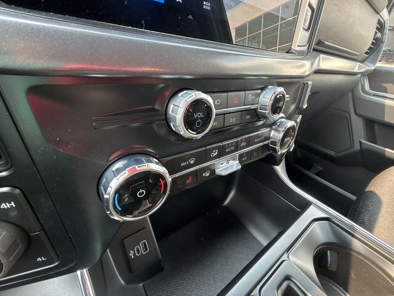 2025 Ford F-150 XLT 4WD SuperCrew 6.5' Box Photo5