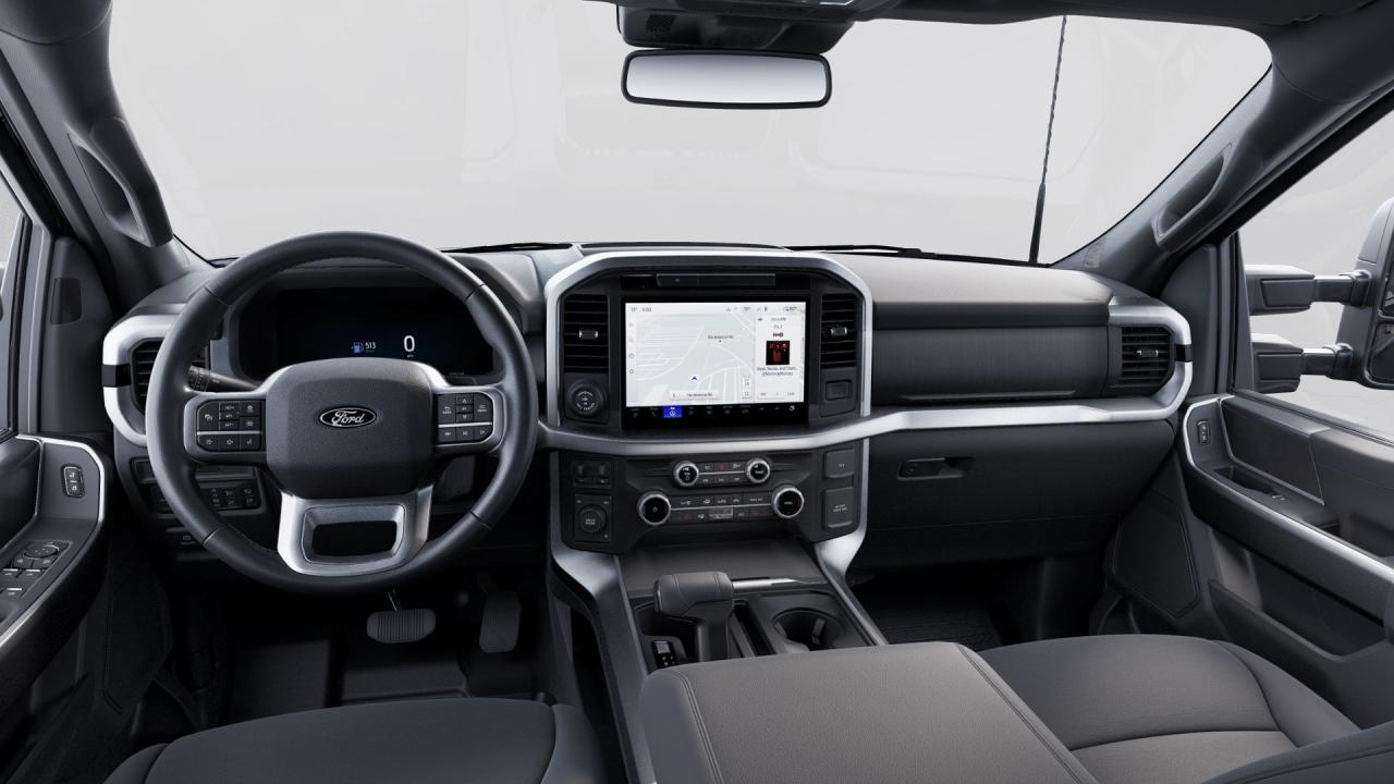 2025 Ford F-150 XLT 4WD SuperCrew 5.5' Box Photo5