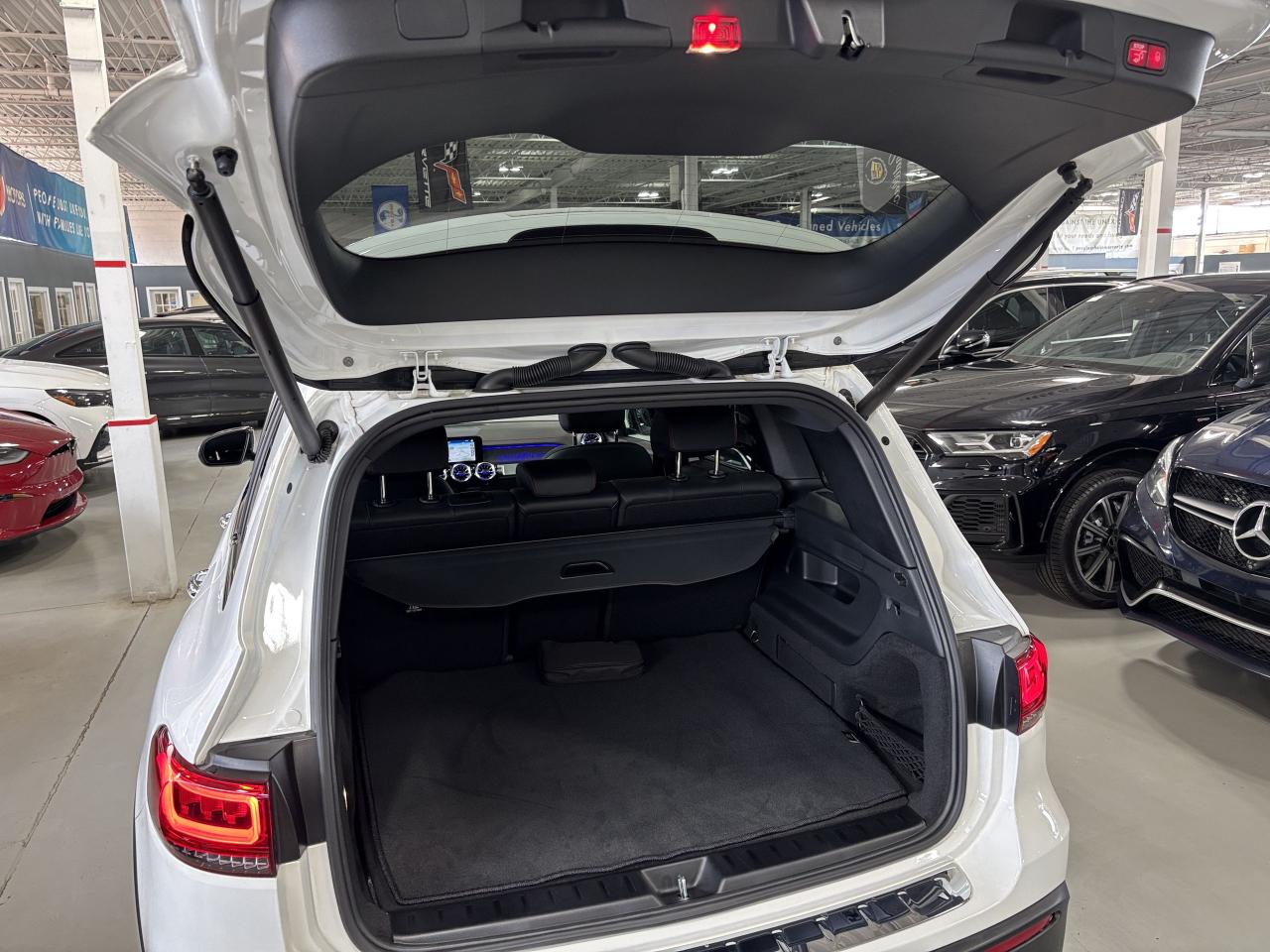 2023 Mercedes-Benz EQB EQB350|4MATIC|SUV|AMGPKG|NAV|HUD|AMBIENT|BURMESTER - Photo #10