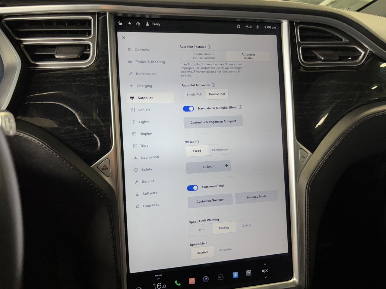 2017 Tesla Model X 75D|AWD|ENHANCEDAUTOPILOT|FALCONDOORS|NAV|AIRSUSP| - Photo #24