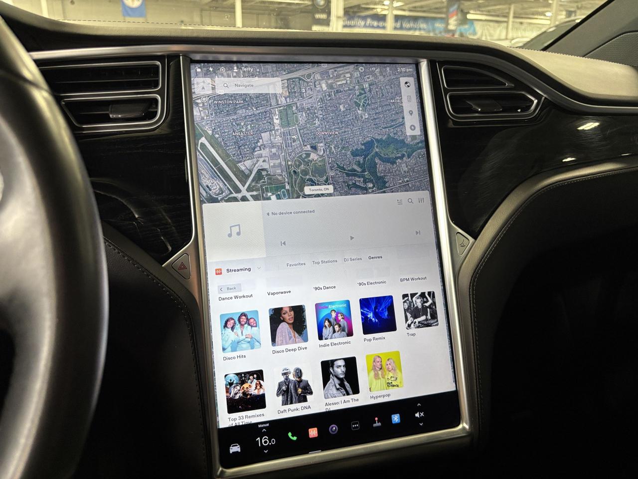 2017 Tesla Model X 75D|AWD|ENHANCEDAUTOPILOT|FALCONDOORS|NAV|AIRSUSP| - Photo #35