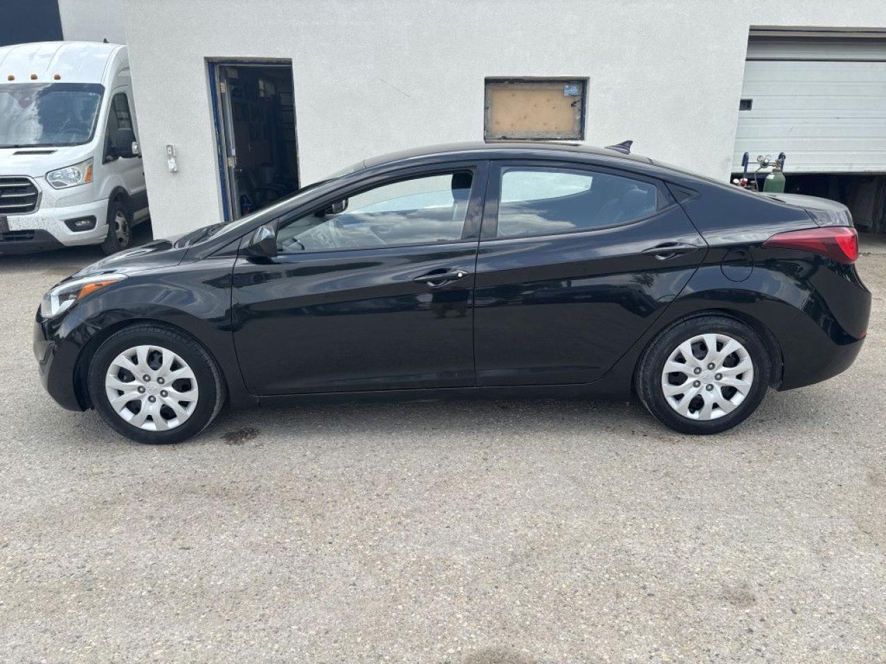 Used 2015 Hyundai Elantra Limited 4dr Sedan (1.8L 4cyl 6A) for sale in Winnipeg, MB