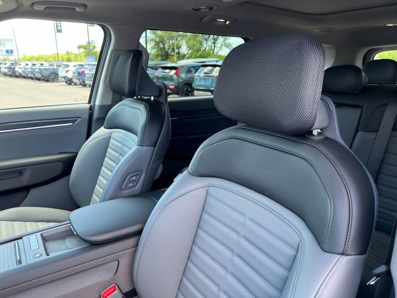 2026 Kia EV9 LAND AWD W/ PLUS PACKAGE Photo