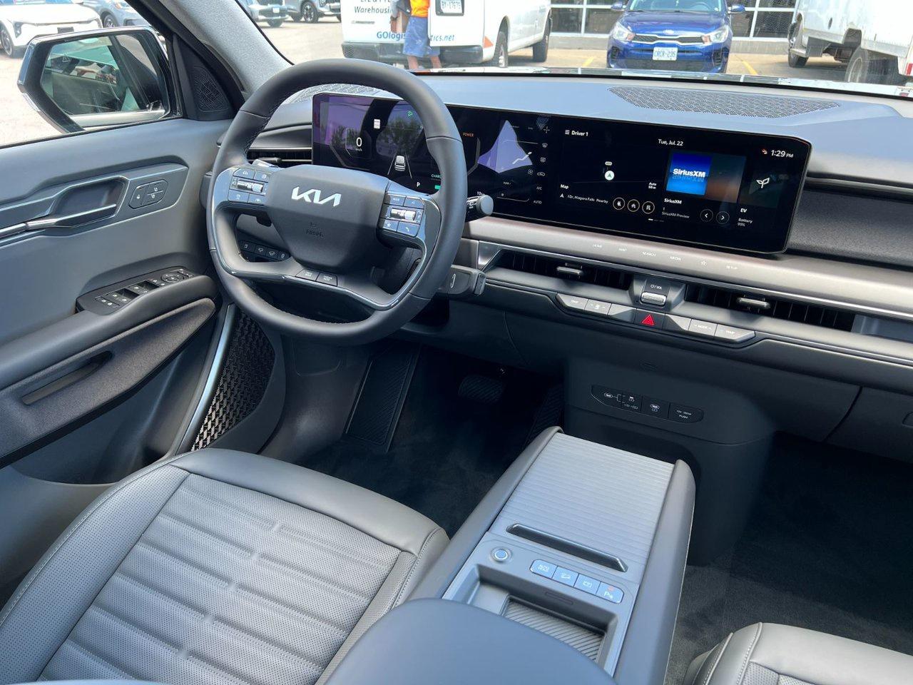 2026 Kia EV9 LAND AWD W/ PLUS PACKAGE Photo