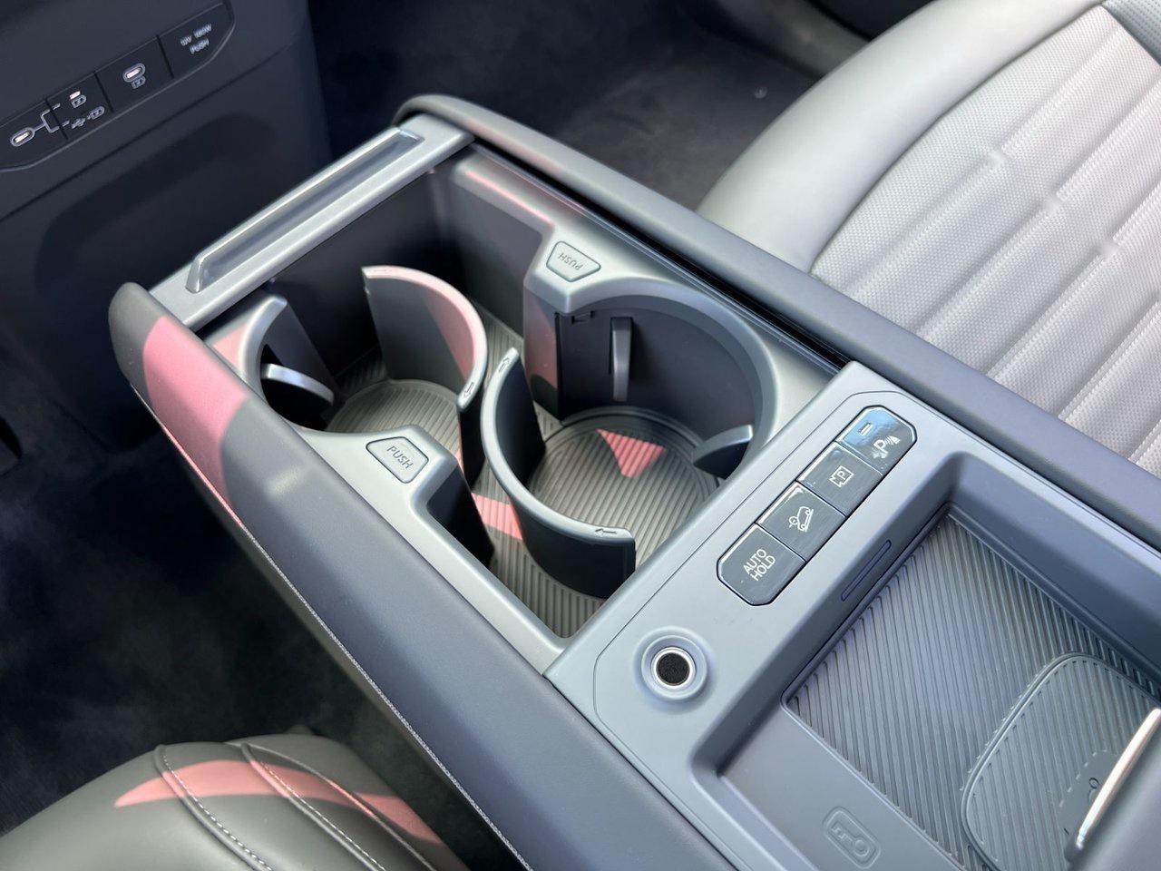 2026 Kia EV9 LAND AWD W/ PLUS PACKAGE Photo