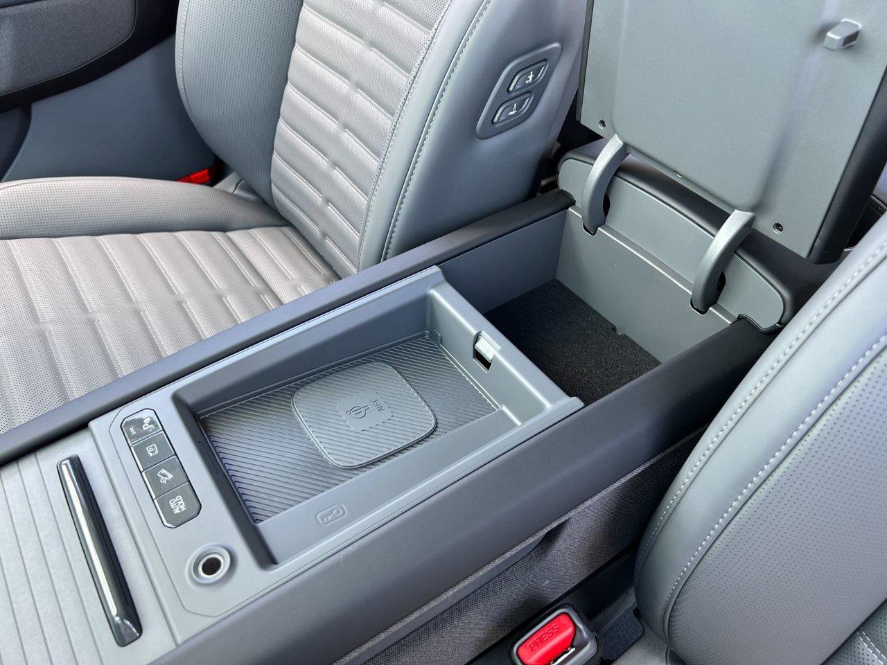 2026 Kia EV9 LAND AWD W/ PLUS PACKAGE Photo