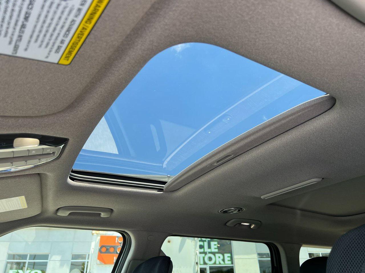 2026 Kia EV9 LAND AWD W/ PLUS PACKAGE Photo