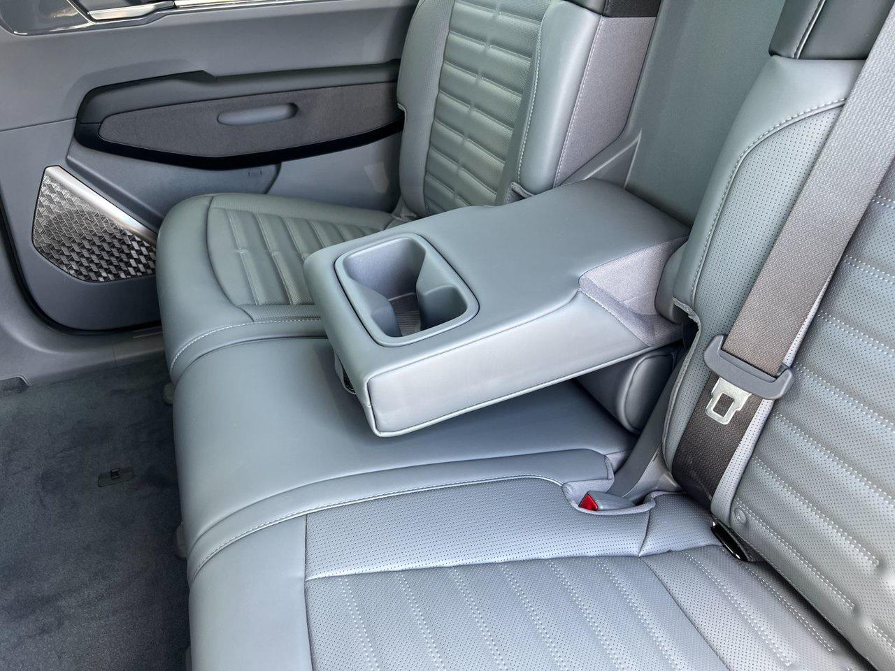 2026 Kia EV9 LAND AWD W/ PLUS PACKAGE Photo