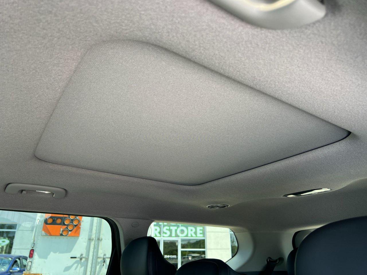 2026 Kia EV9 LAND AWD W/ PLUS PACKAGE Photo