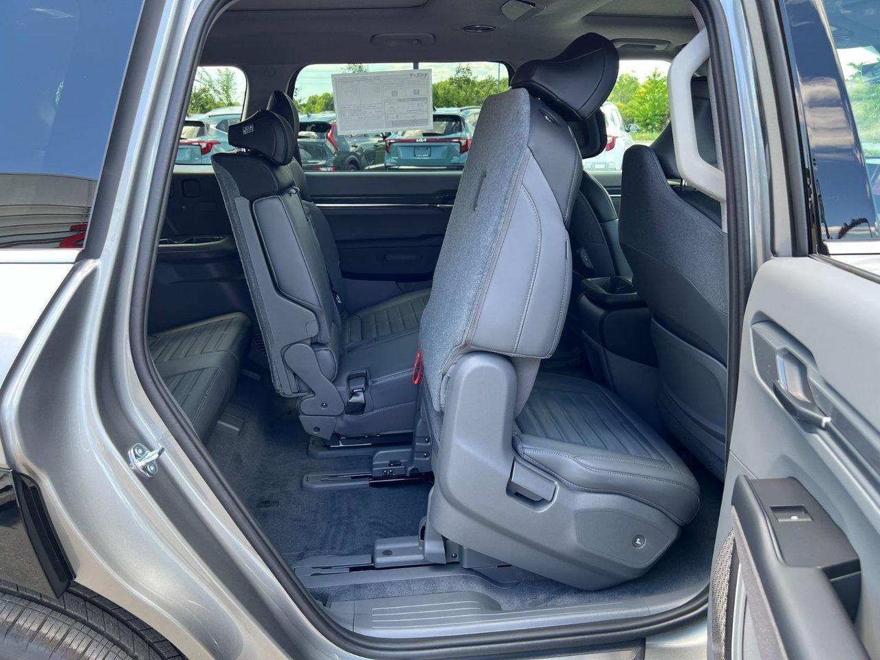 2026 Kia EV9 LAND AWD W/ PLUS PACKAGE Photo