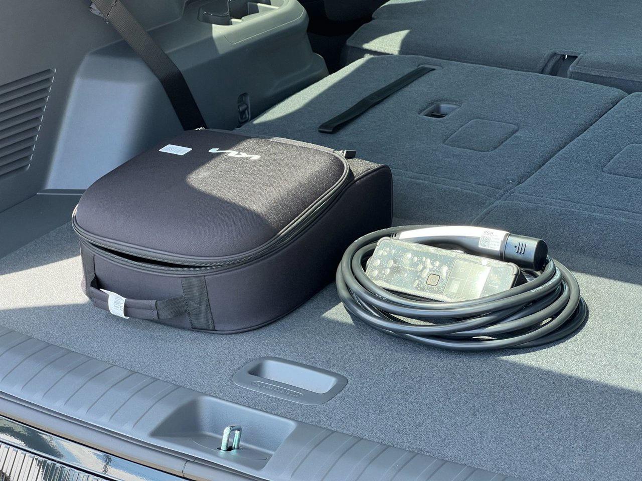 2026 Kia EV9 LAND AWD W/ PLUS PACKAGE Photo