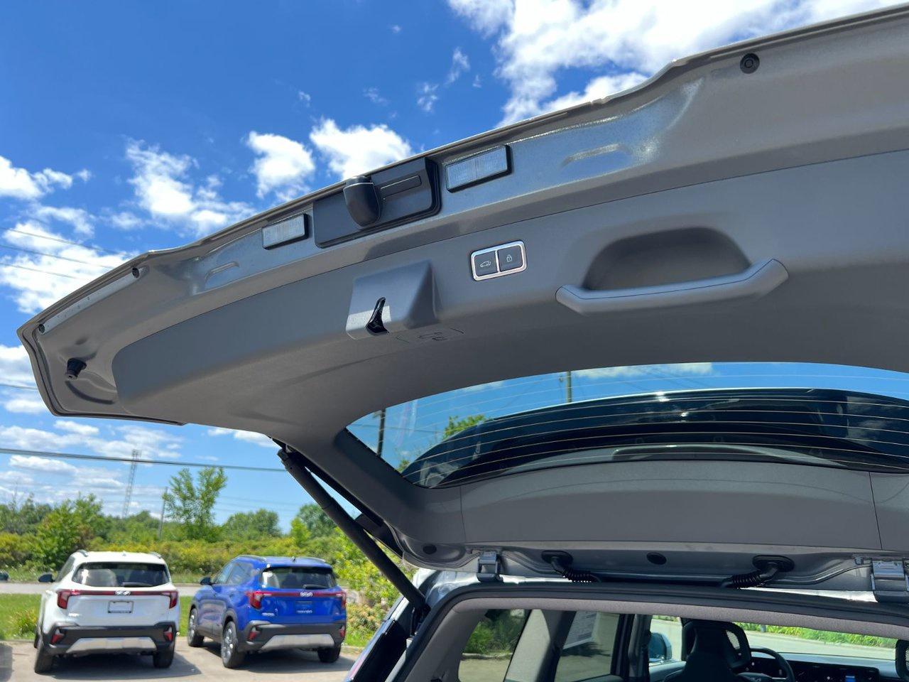 2026 Kia EV9 LAND AWD W/ PLUS PACKAGE Photo