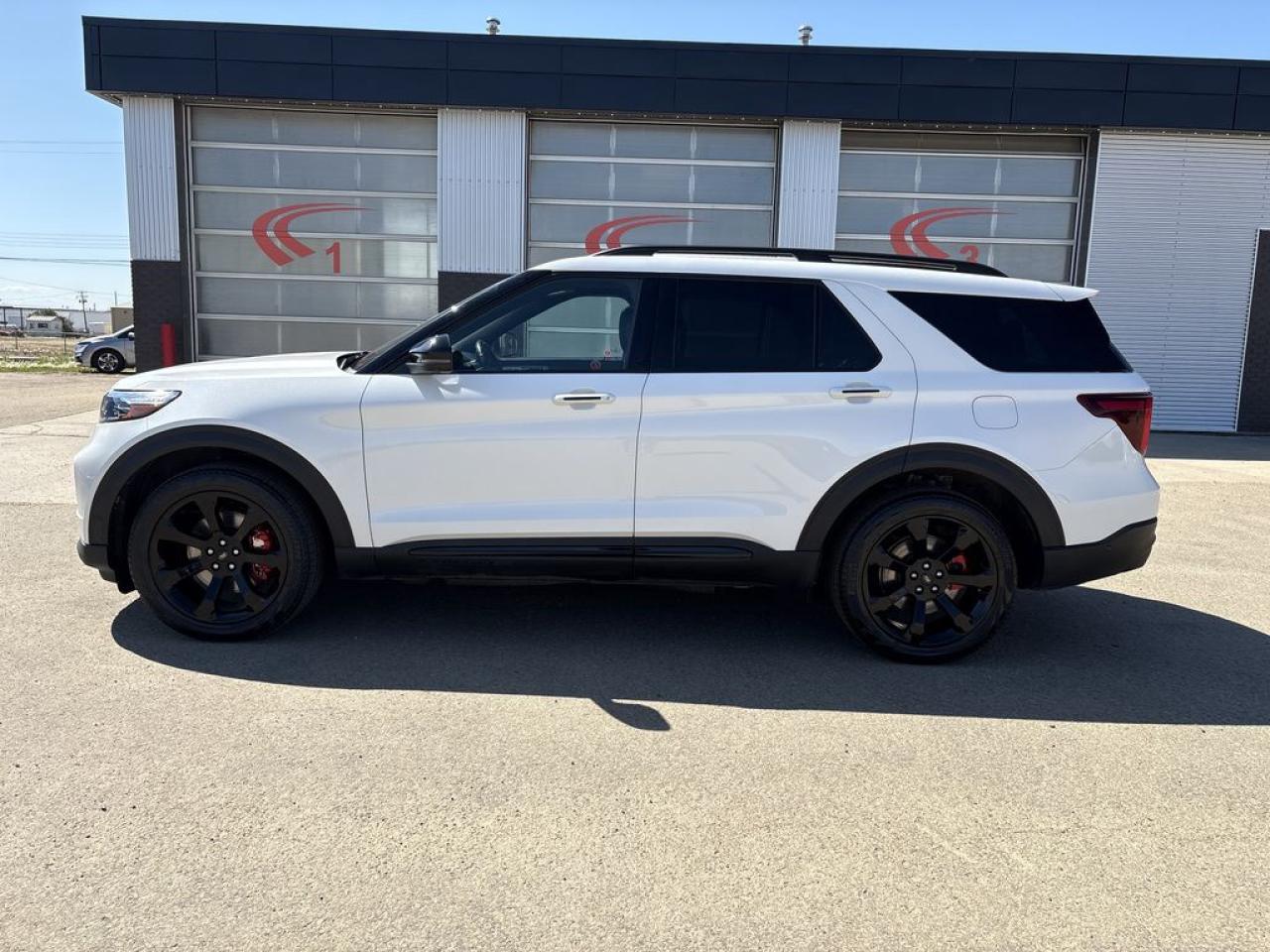 2022 Ford Explorer ST Photo5
