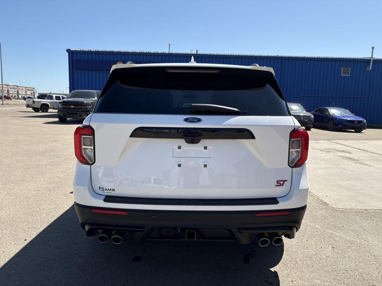 2022 Ford Explorer ST Photo5