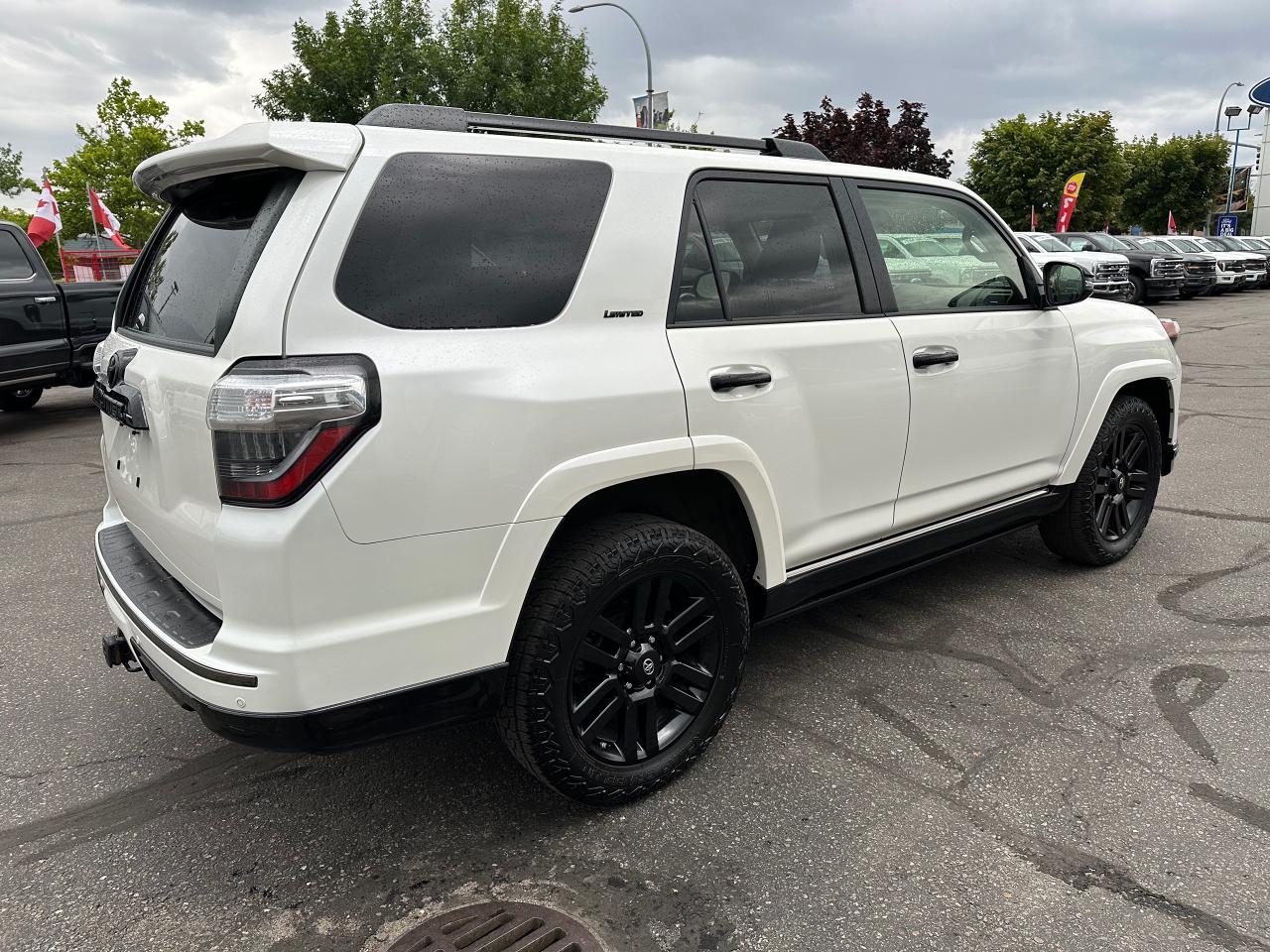 2021 Toyota 4Runner BASE Photo5