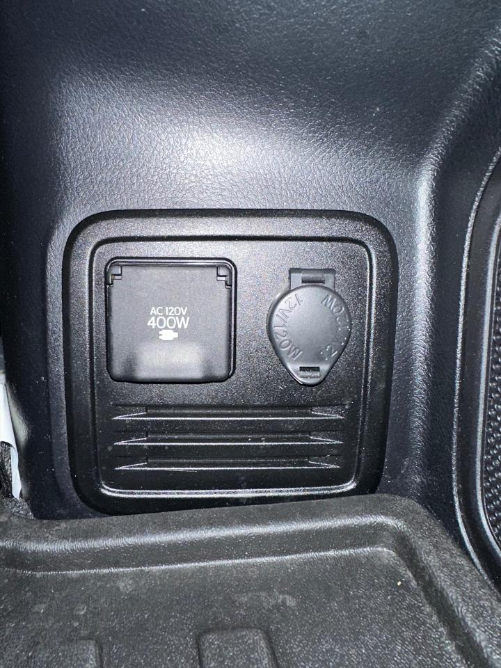 2021 Toyota 4Runner BASE Photo5