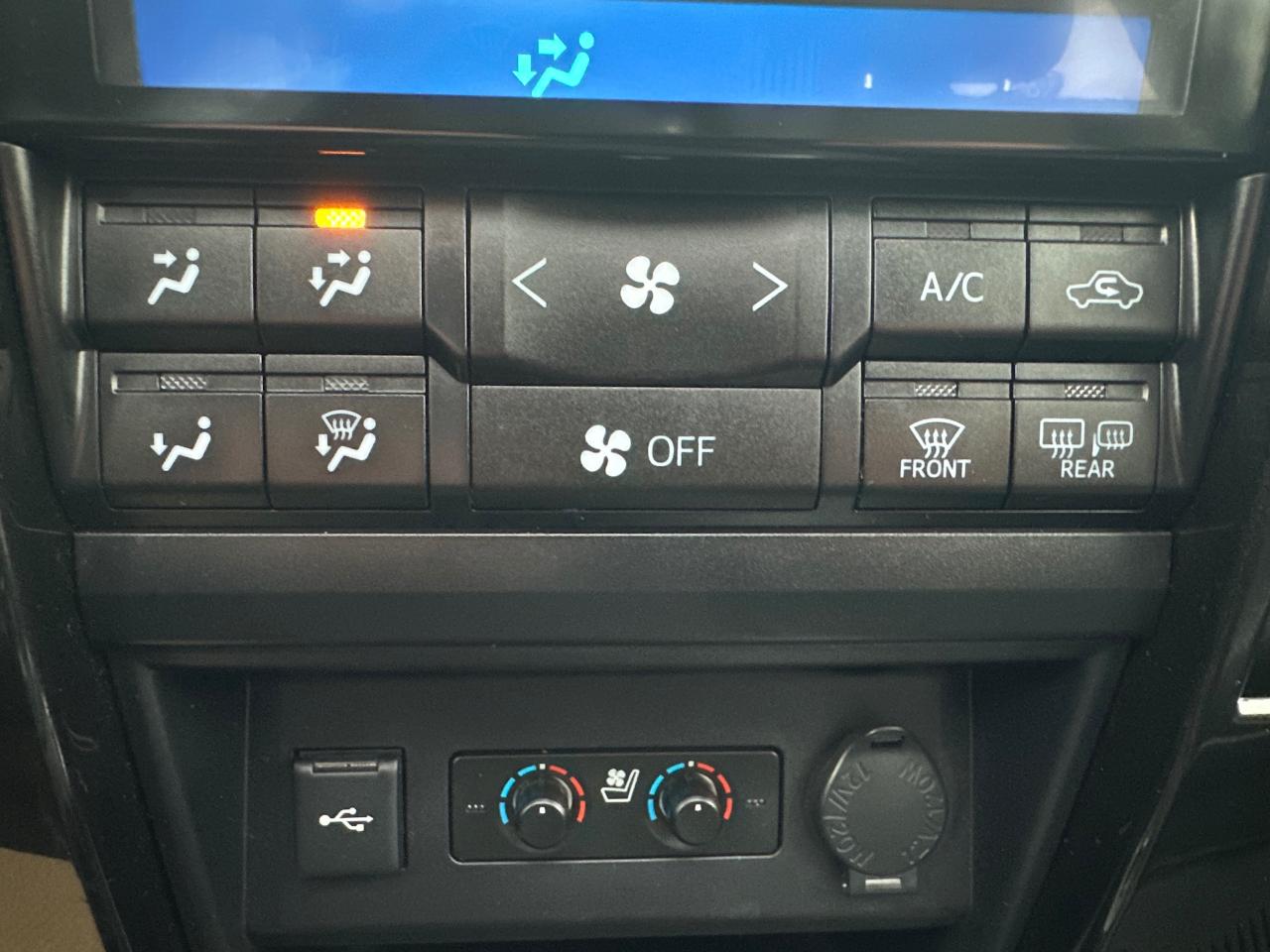 2021 Toyota 4Runner BASE Photo5