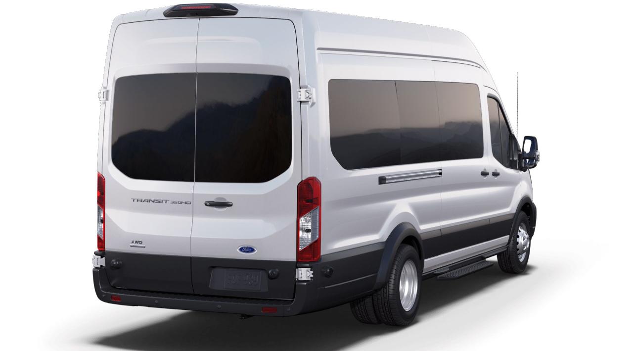 2025 Ford Transit XL Photo2