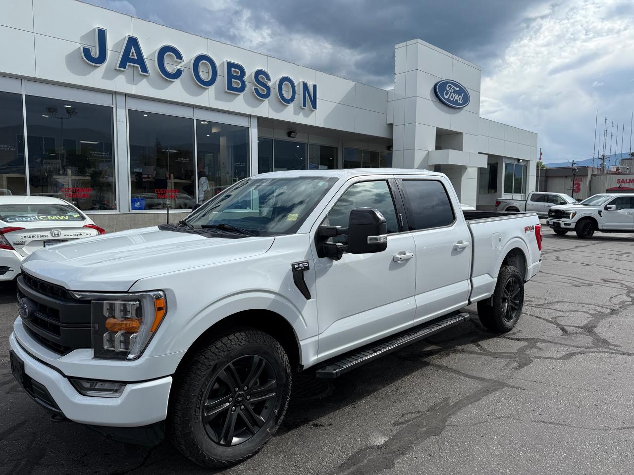 2023 Ford F-150 Lariat Photo0
