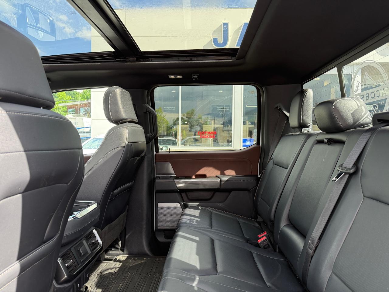 2023 Ford F-150 Lariat Photo5