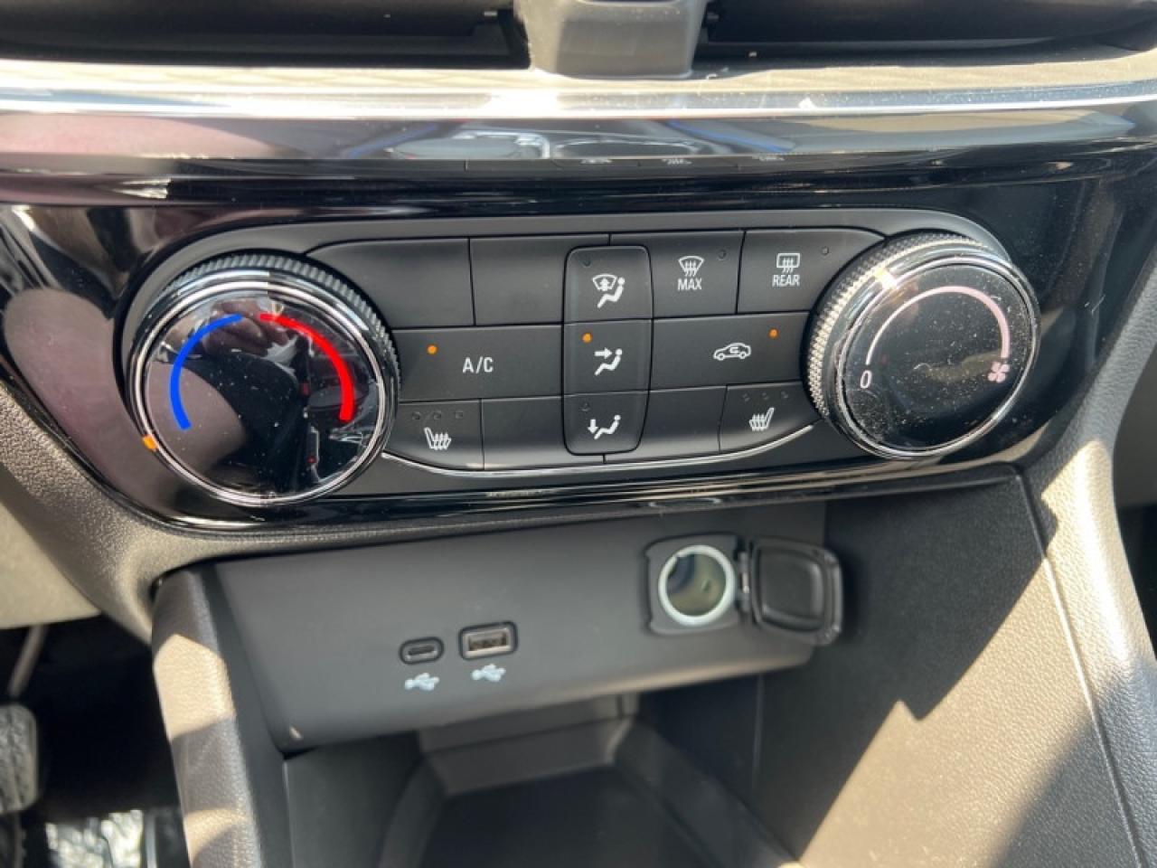 2026 Buick Encore GX Sport Touring Photo