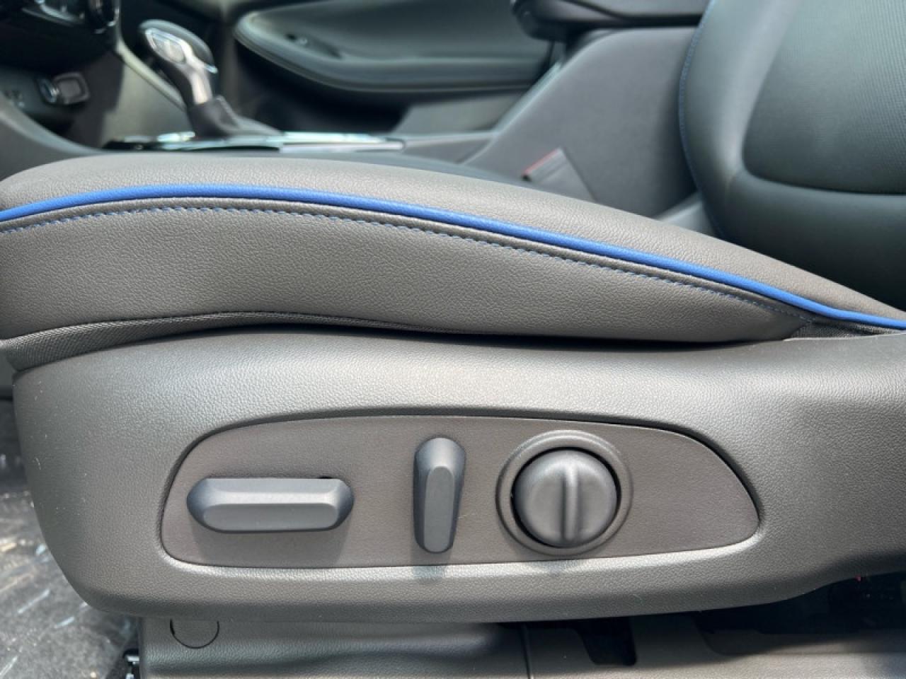 2026 Buick Encore GX Sport Touring Photo