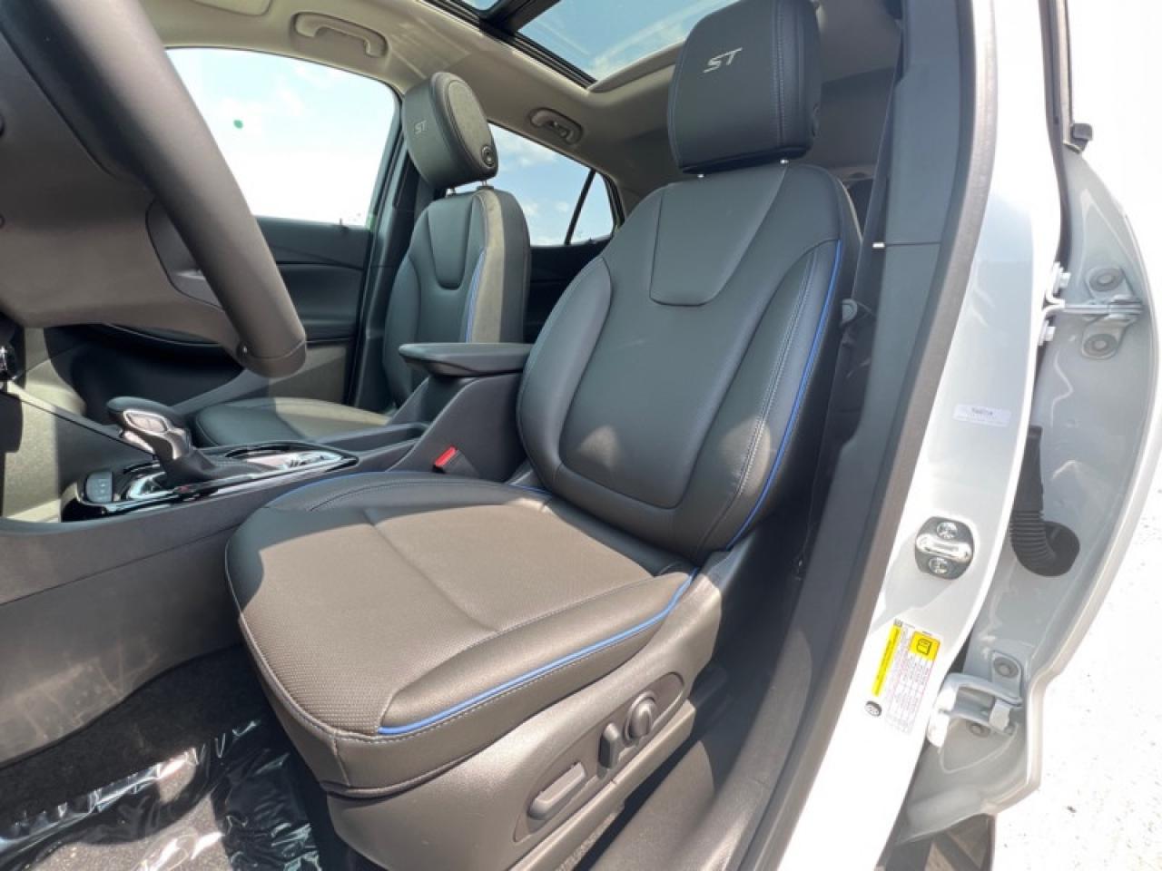 2026 Buick Encore GX Sport Touring Photo