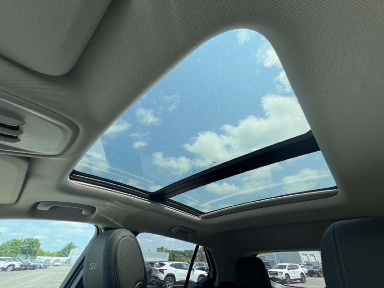 2026 Buick Encore GX Sport Touring Photo