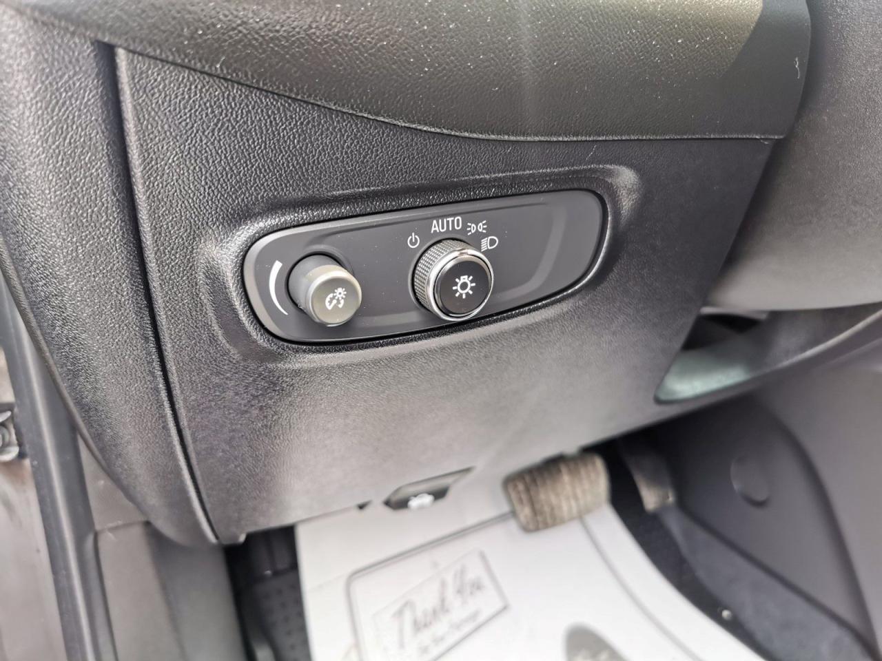 2019 Chevrolet Equinox LT - Photo #22