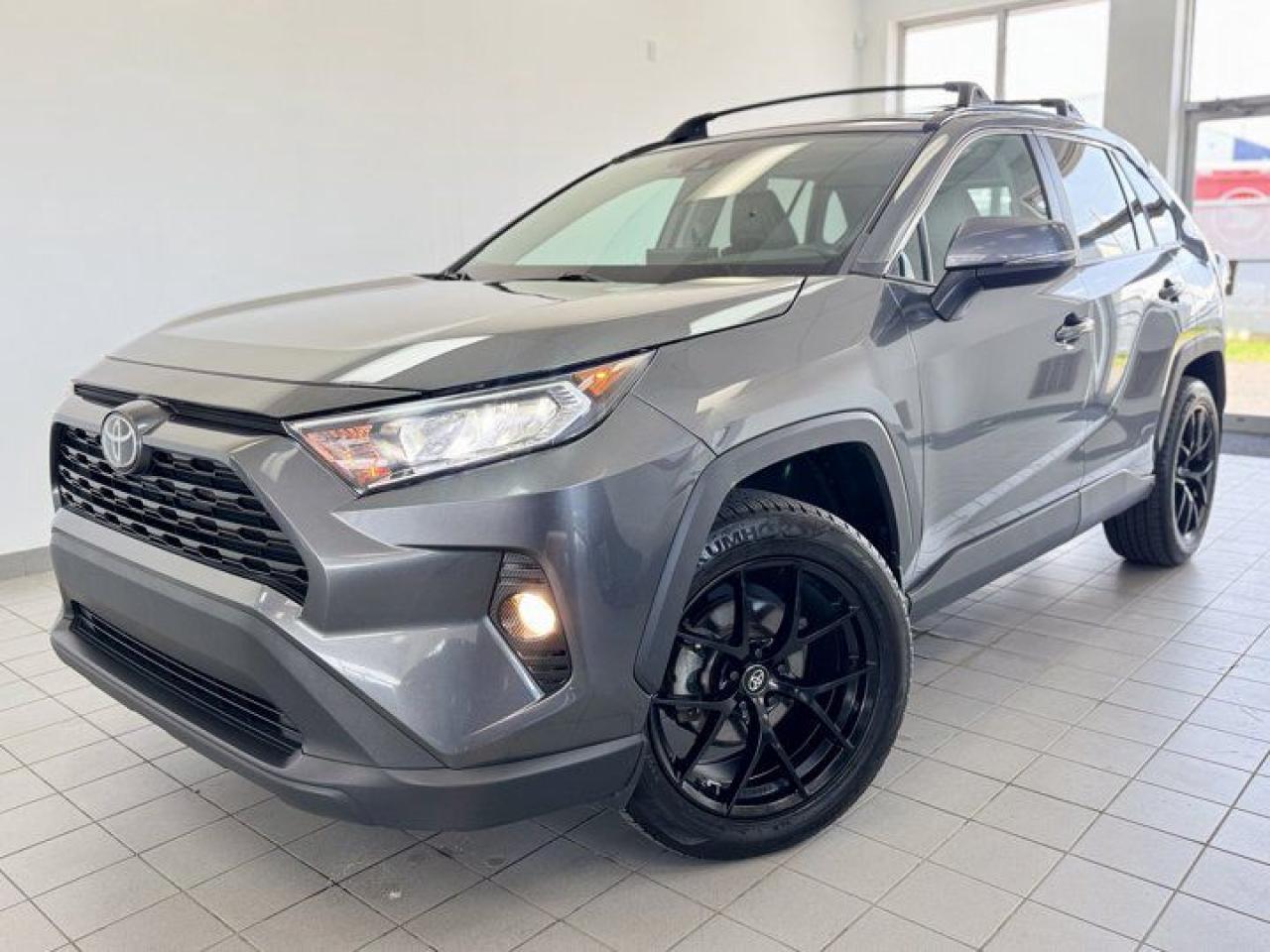 Used 2021 Toyota RAV4 XLE Premium AWD | Leather | Sunroof | Radar Cruise | Heated Seats | Rear Camera | Alloy Wheels for sale in Guelph, ON