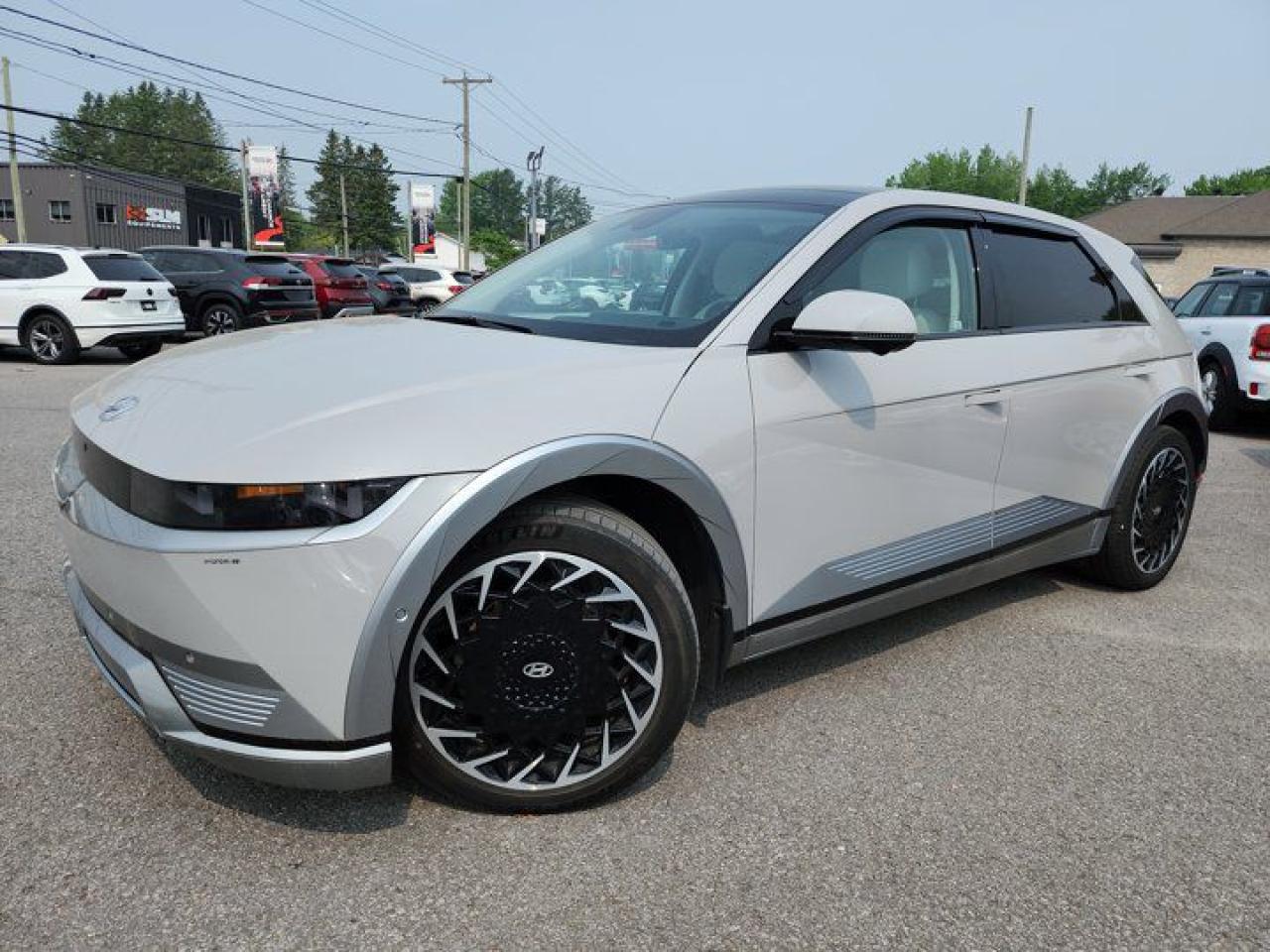 Used 2022 Hyundai IONIQ 5 PreferredUltimate | Leather | Glass Roof | Nav | 360 Camera | Adaptive Cruise Control & Much More ! for sale in Guelph, ON