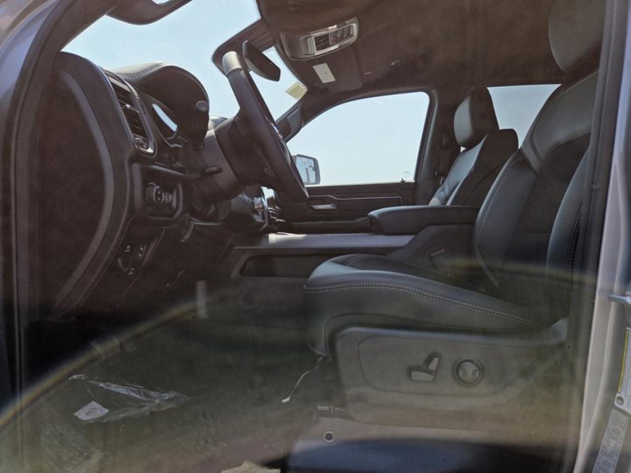 2025 RAM 1500 SPORT Photo