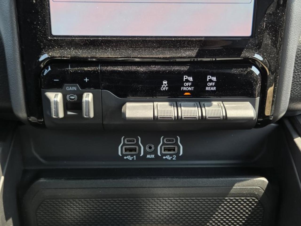 2025 RAM 1500 SPORT Photo