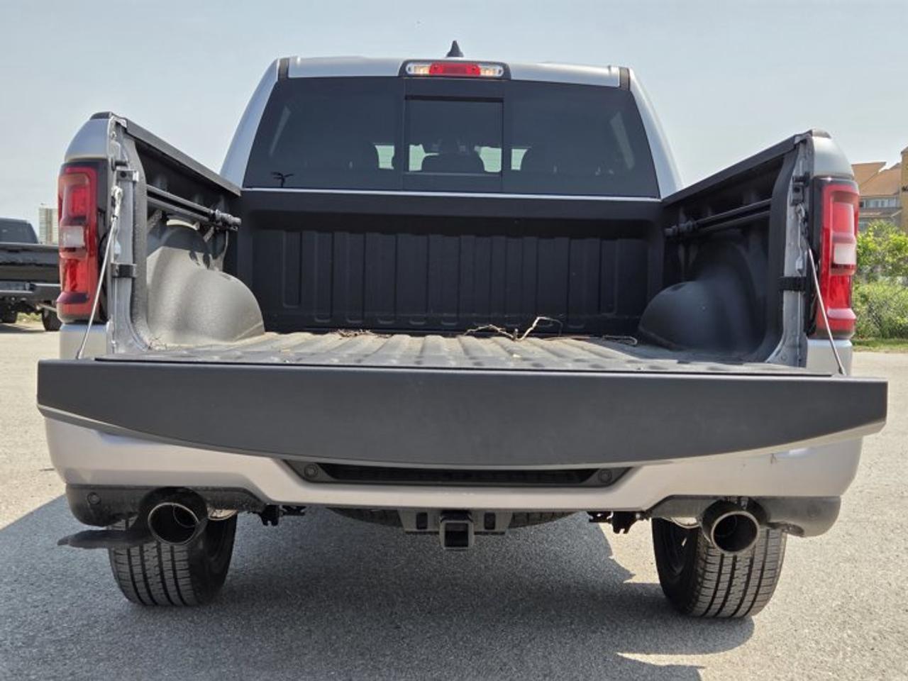 2025 RAM 1500 SPORT Photo