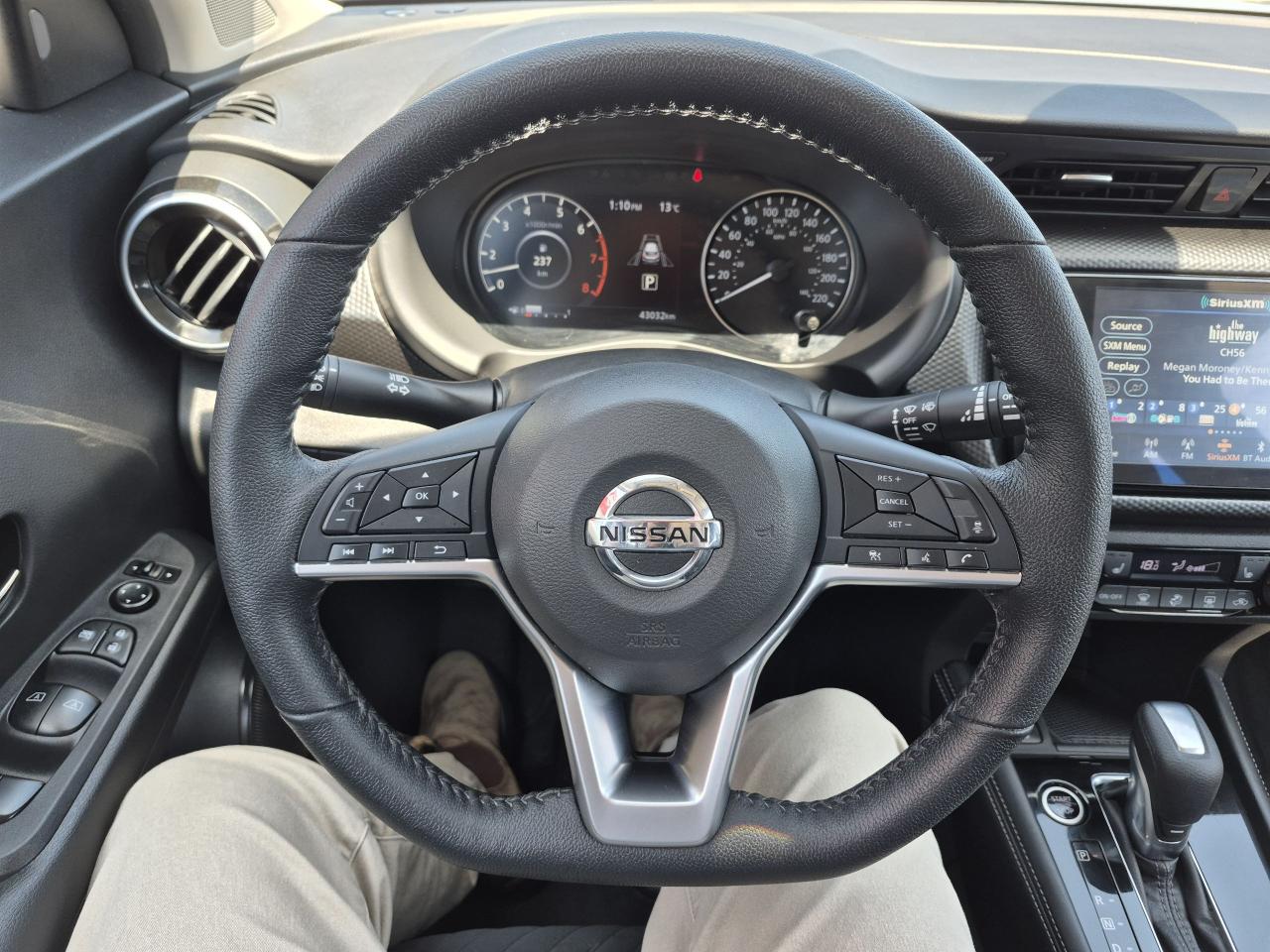 2021 Nissan Kicks SV Photo23
