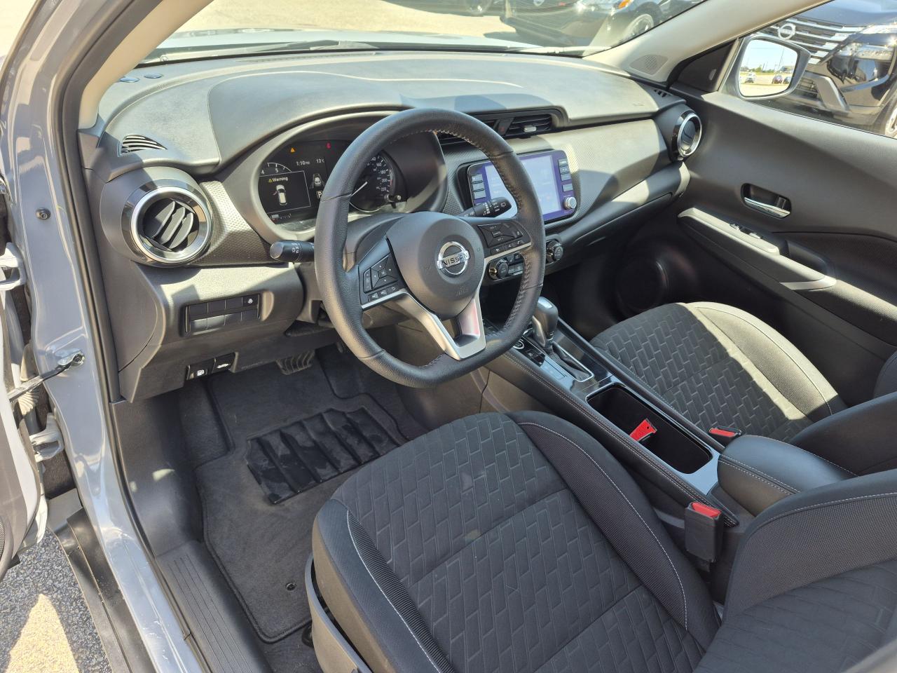 2021 Nissan Kicks SV Photo22