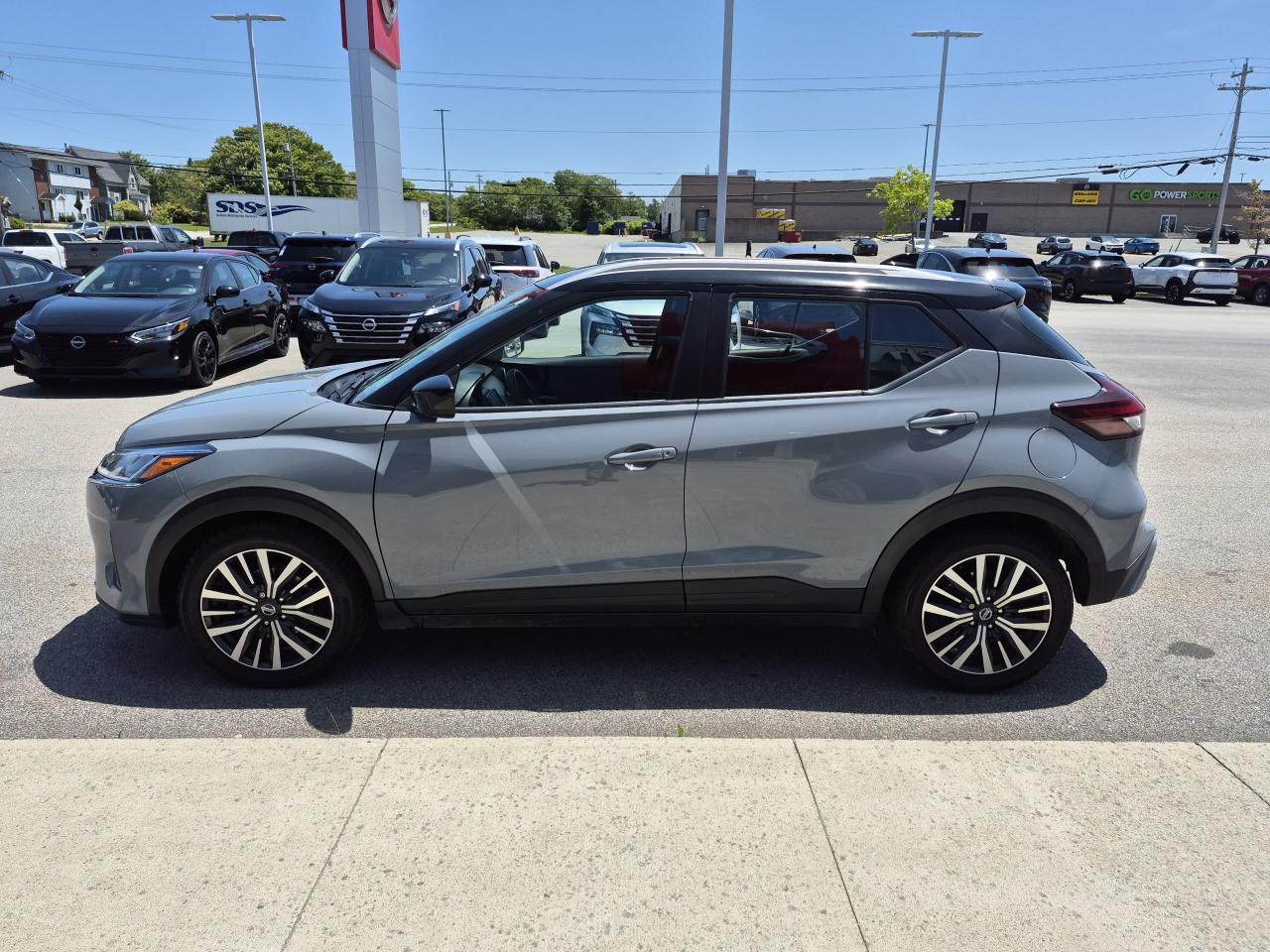 2021 Nissan Kicks SV Photo19