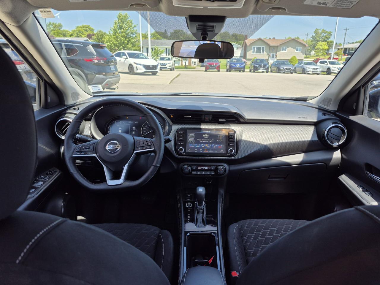 2021 Nissan Kicks SV Photo13