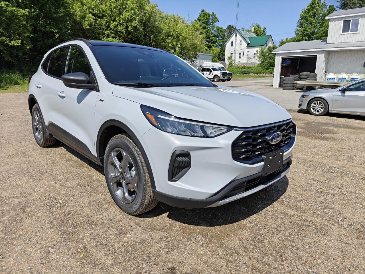 2025 Ford Escape ST-Line AWD Photo3