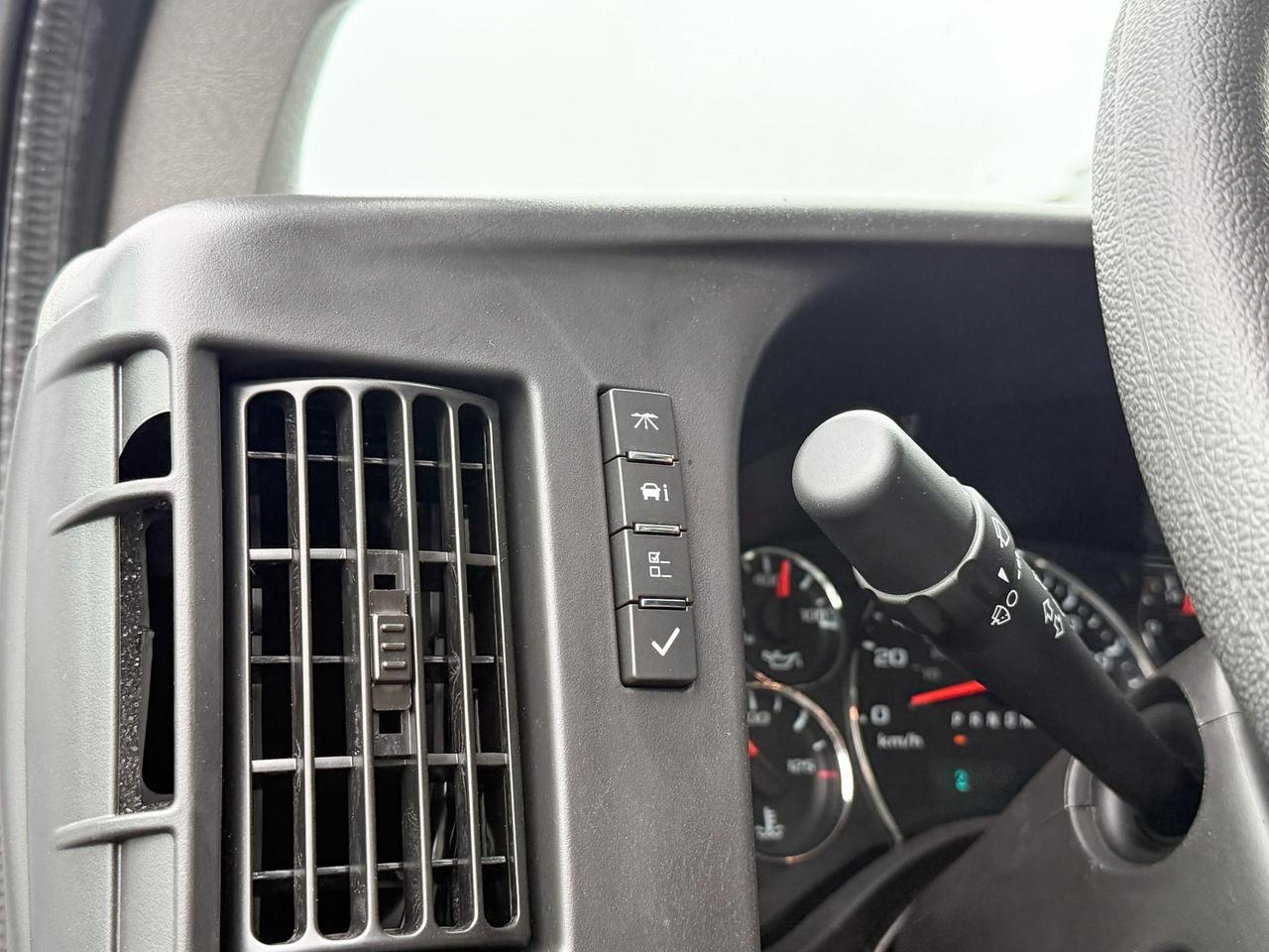 2025 GMC Savana Cutaway Work Van 4.3L V8 WITH REMOTE ENTRY, CRUISE CONTROL, A/C, REAR VISION CAMERA, AM/FM STEREO Photo