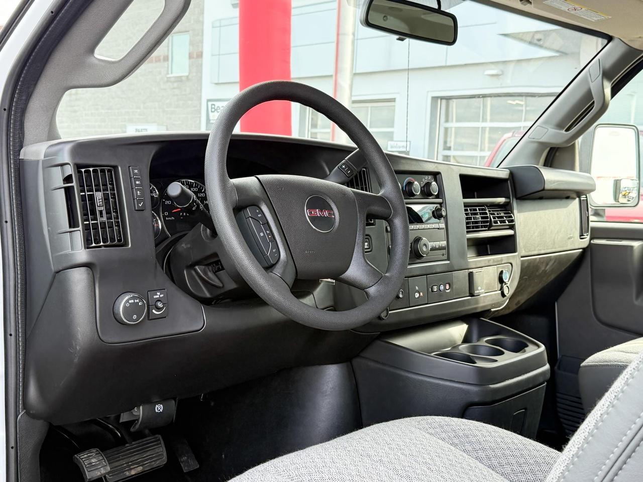 2025 GMC Savana Cutaway Work Van 4.3L V8 WITH REMOTE ENTRY, CRUISE CONTROL, A/C, REAR VISION CAMERA, AM/FM STEREO Photo