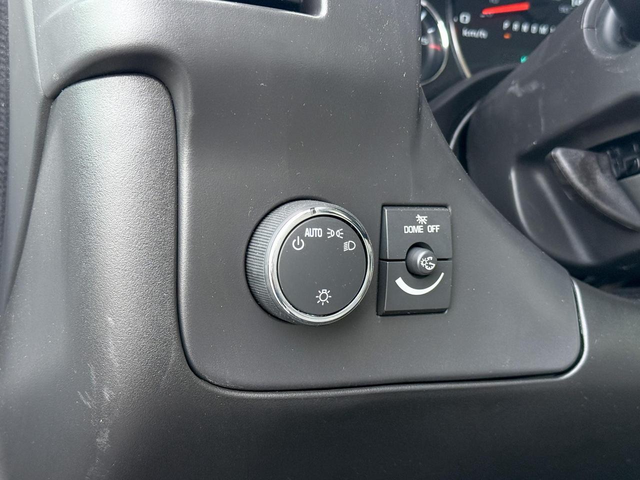 2025 GMC Savana Cutaway Work Van 4.3L V8 WITH REMOTE ENTRY, CRUISE CONTROL, A/C, REAR VISION CAMERA, AM/FM STEREO Photo