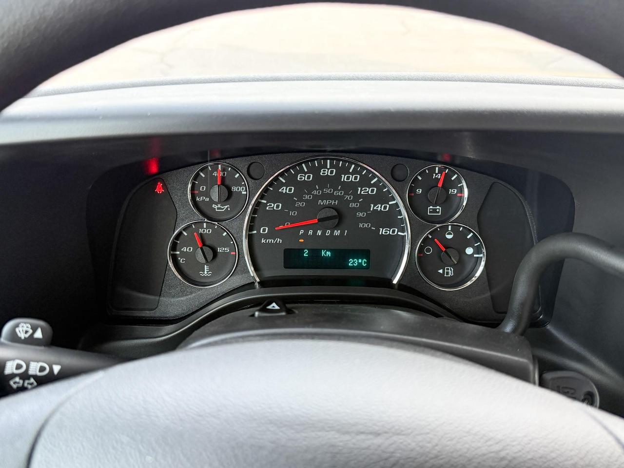2025 GMC Savana Cutaway Work Van 4.3L V8 WITH REMOTE ENTRY, CRUISE CONTROL, A/C, REAR VISION CAMERA, AM/FM STEREO Photo