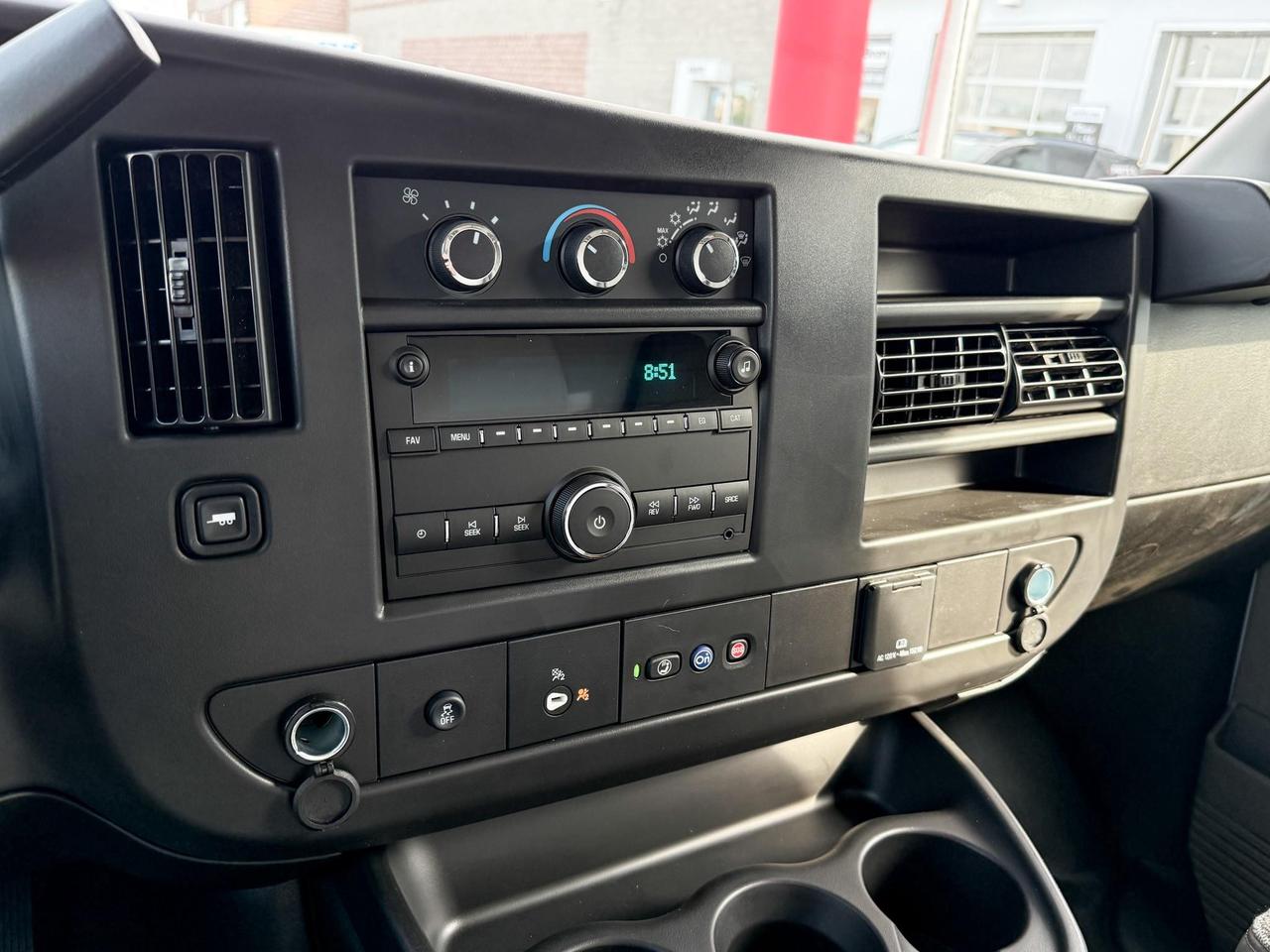 2025 GMC Savana Cutaway Work Van 4.3L V8 WITH REMOTE ENTRY, CRUISE CONTROL, A/C, REAR VISION CAMERA, AM/FM STEREO Photo